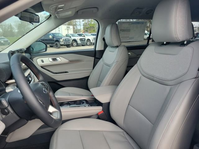 New 2026 Ford Explorer Active AWD/4WD image 5