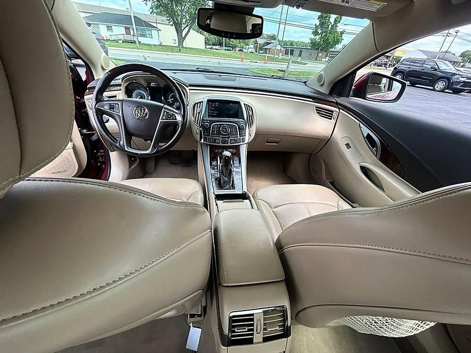 Used 2010 Buick LaCrosse CXL w/ Luxury Package AWD/4WD image 13