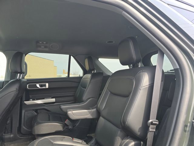 Used 2023 Ford Explorer XLT w/ Equipment Group 202A image 13