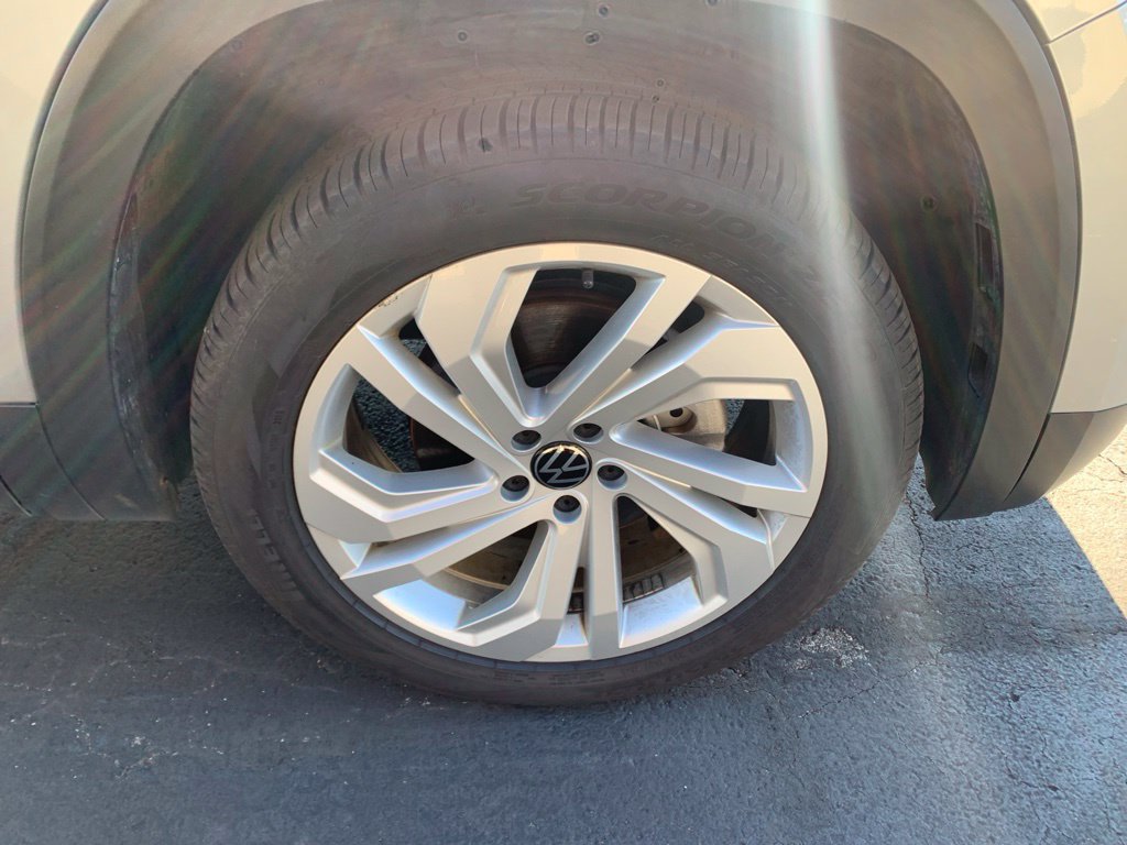 Used 2023 Volkswagen Atlas SE AWD/4WD image 17