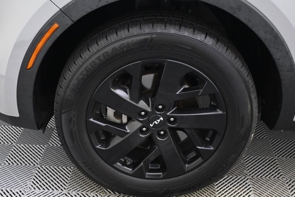 Used 2023 Kia Sorento S w/ Panoramic Sunroof Package AWD/4WD image 20