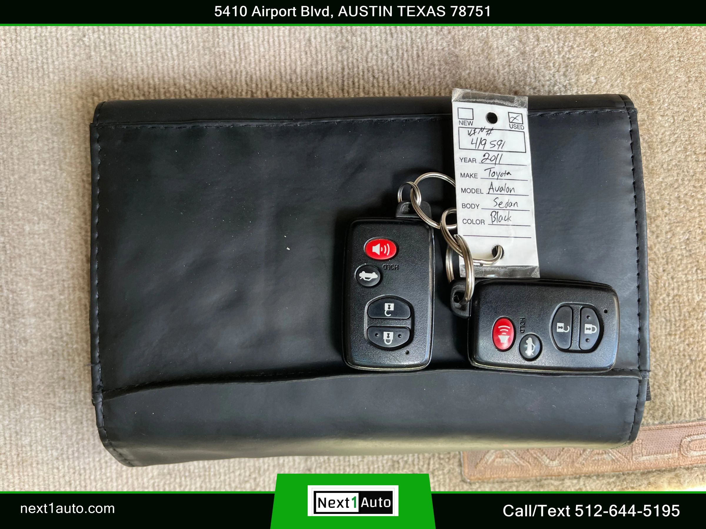 Used 2011 Toyota Avalon Limited FWD image 37
