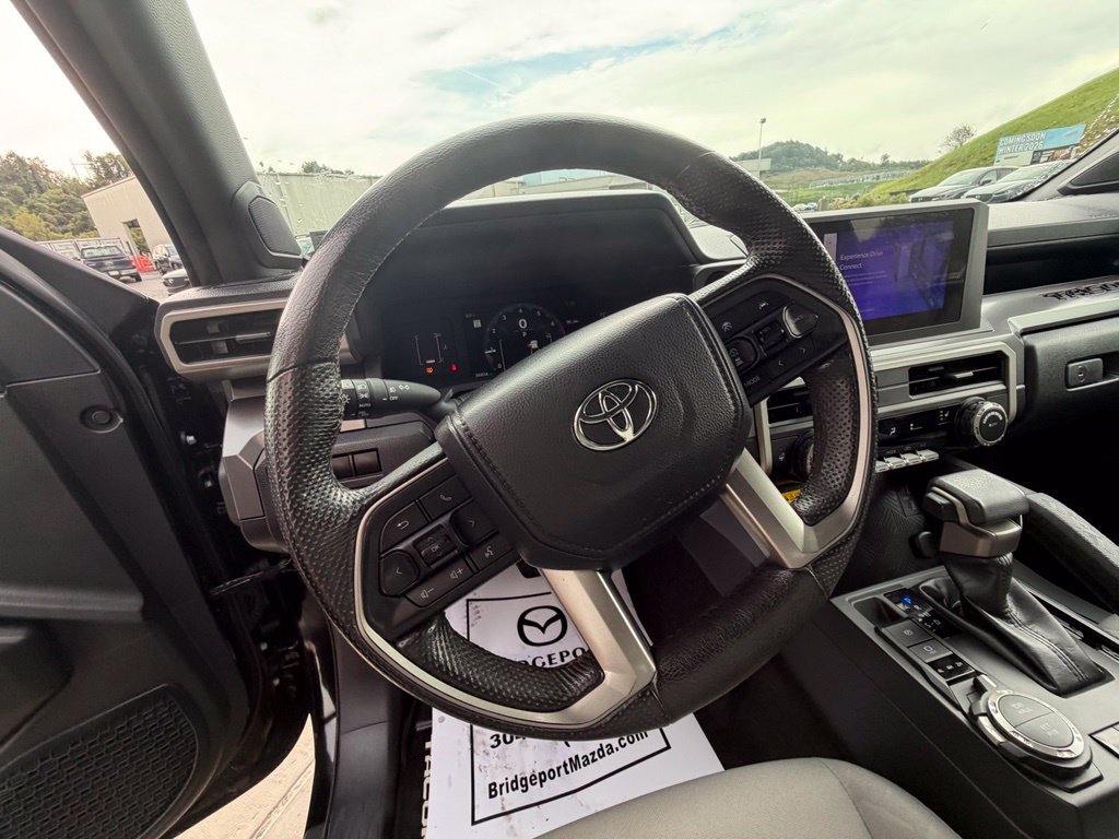 Used 2024 Toyota Tacoma SR5 AWD/4WD image 17