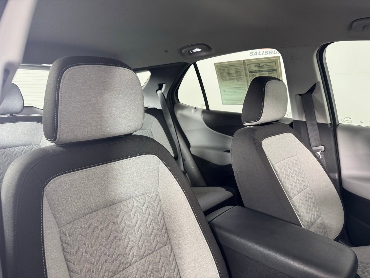 Used 2022 Chevrolet Equinox LS image 31