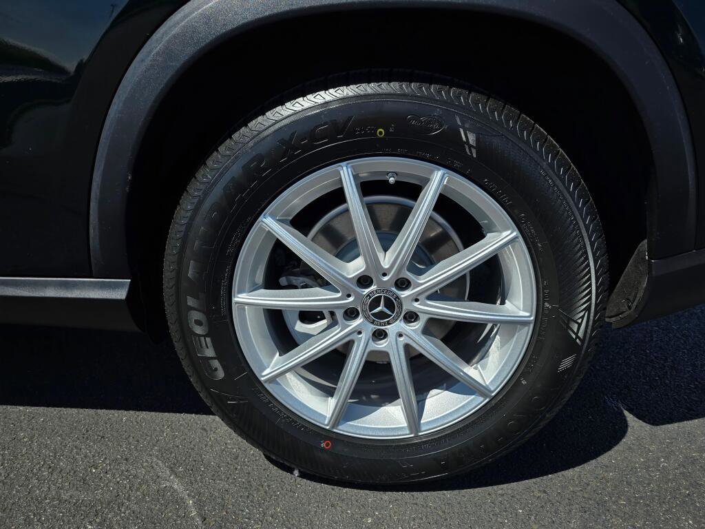 Used 2024 Mercedes-Benz GLE 350 4MATIC w/ Driver Assistance Package image 20