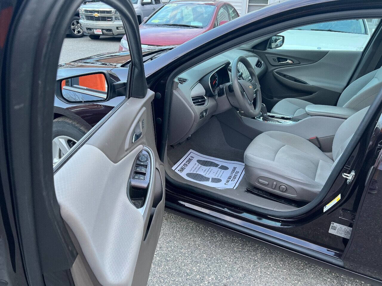 Used 2020 Chevrolet Malibu LS w/ Driver Confidence Package II image 17