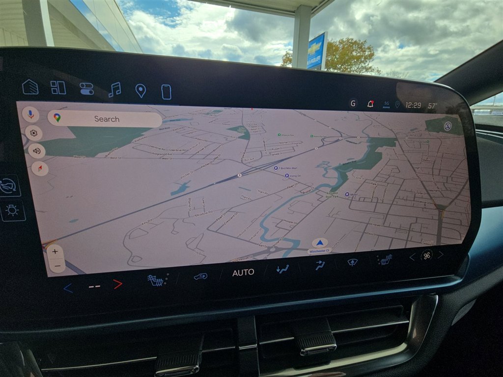 New 2026 Chevrolet Equinox EV LT image 14