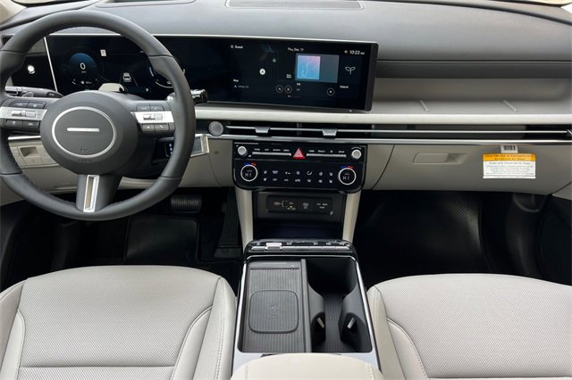 New 2025 Hyundai Tucson Limited image 13