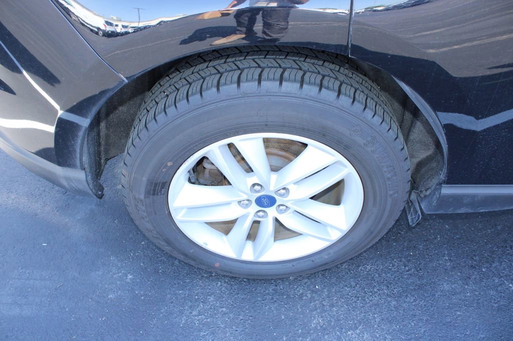 Used 2018 Ford Edge SEL w/ Equipment Group 201A image 5