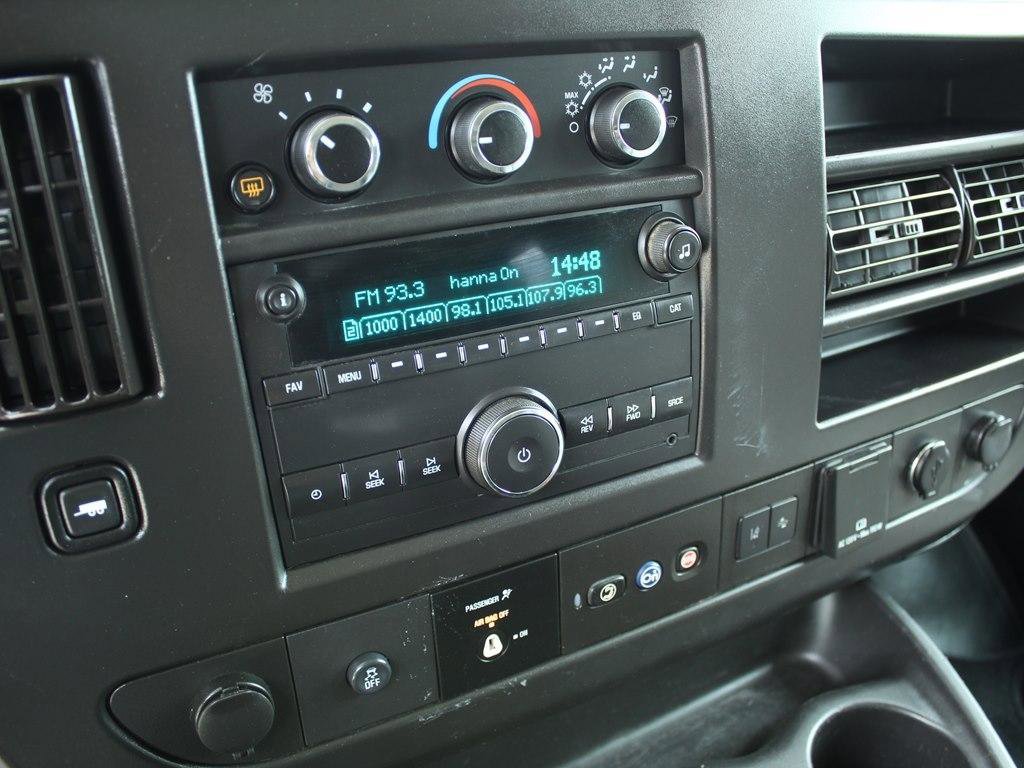 Used 2019 Chevrolet Express 3500 LT w/ LT Preferred Equipment Group image 25