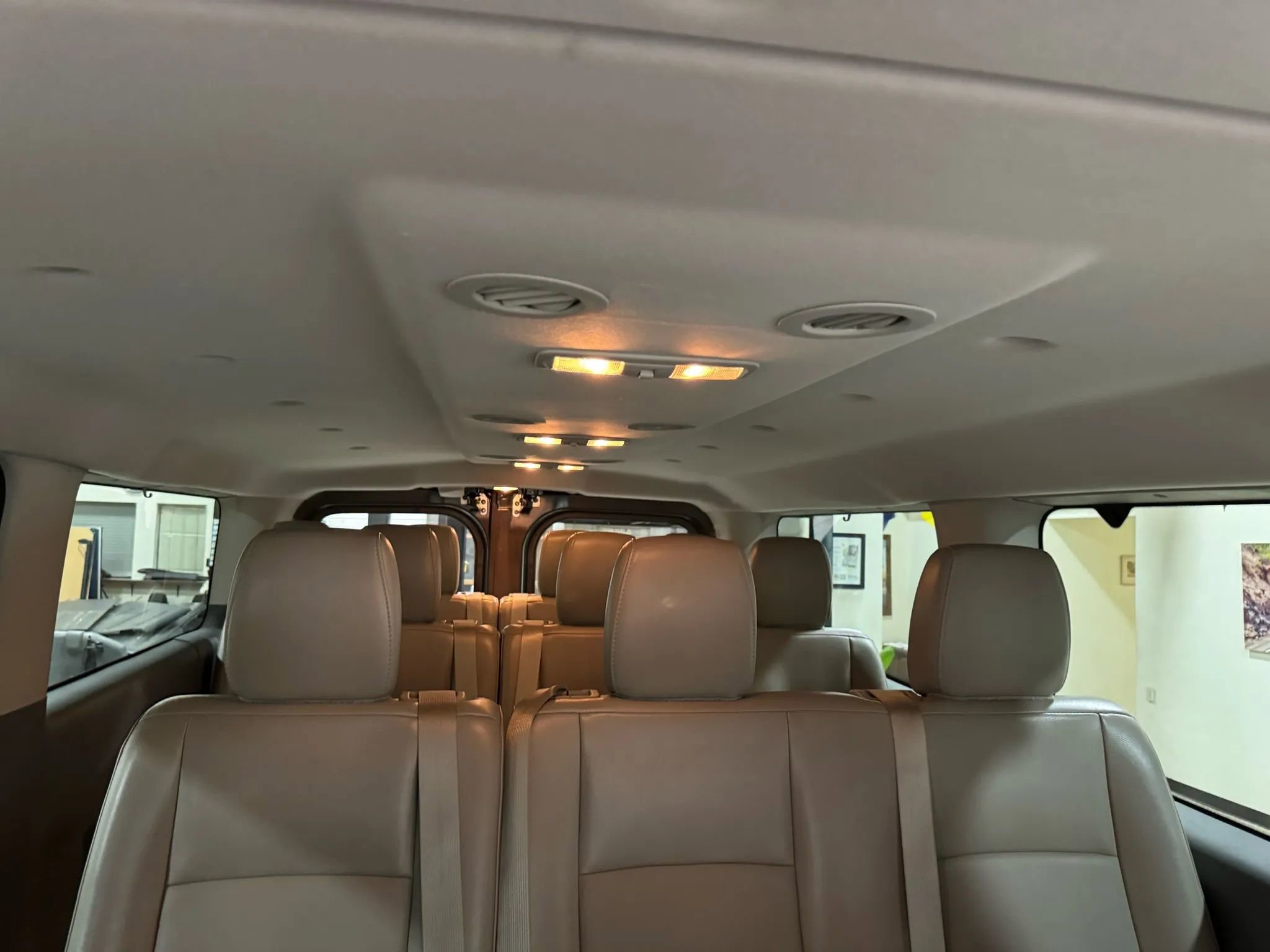 Used 2018 Nissan NV 3500 SL image 51