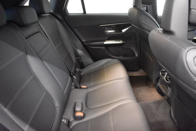 New 2026 Mercedes-Benz GLC 300 4MATIC image 17