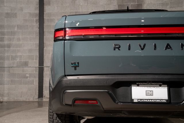 Used 2026 Rivian R1T Premium AWD/4WD image 13