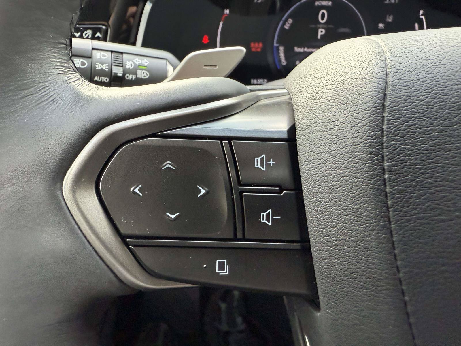 Used 2023 Lexus NX 350h AWD image 22