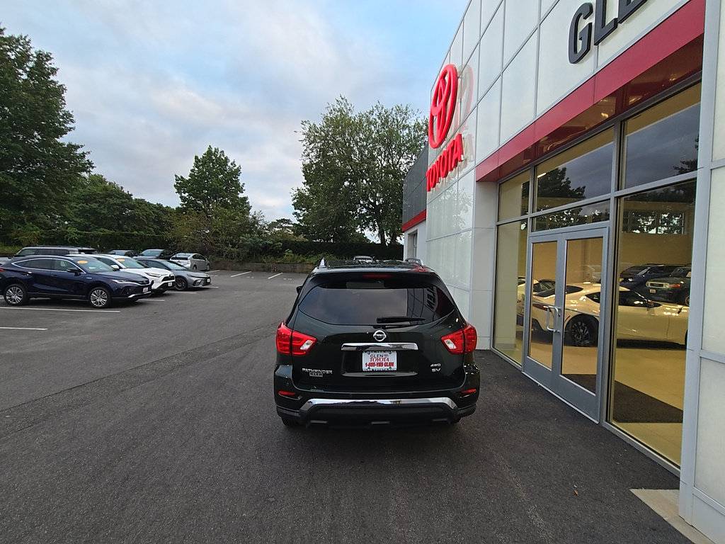 Used 2020 Nissan Pathfinder SV AWD/4WD image 4