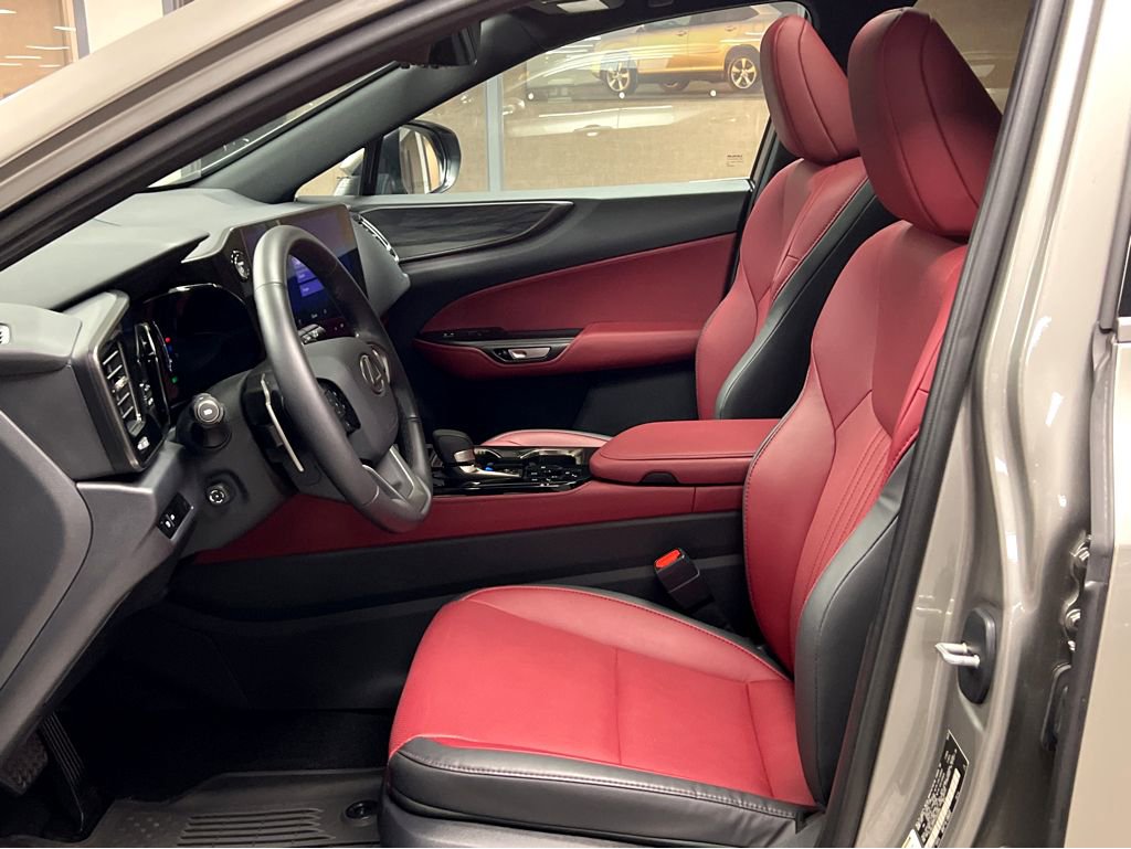 Certified 2026 Lexus NX 350h AWD w/ Accessory Package (2T) image 9