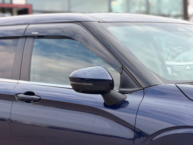 Used 2024 Mitsubishi Outlander AWD image 4