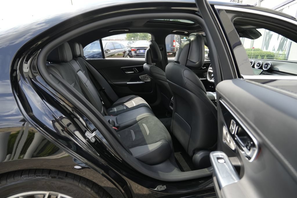 Used 2024 Mercedes-Benz C 63 AMG S image 43