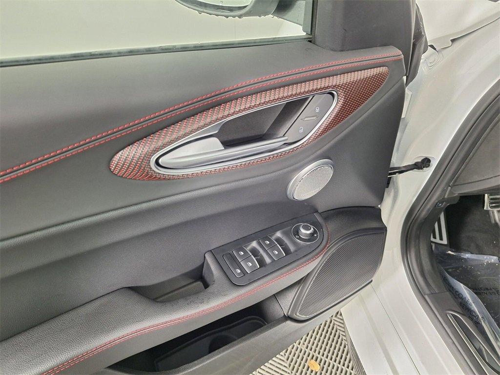 New 2024 Alfa Romeo Giulia Quadrifoglio image 17