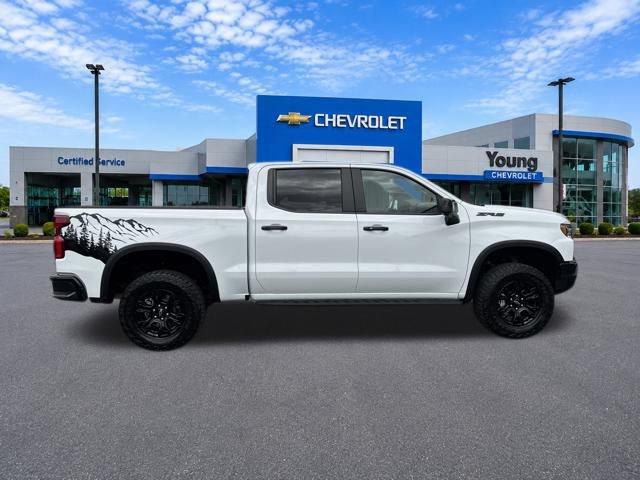 Used 2025 Chevrolet Silverado 1500 ZR2 w/ Technology Package AWD/4WD image 8