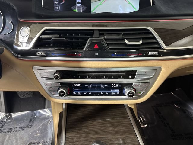 Used 2016 BMW 750i xDrive AWD/4WD image 9