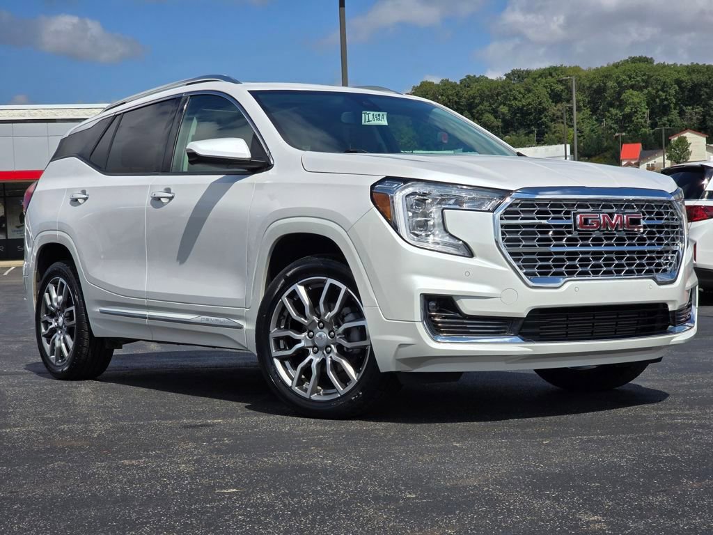 Used 2023 GMC Terrain Denali w/ LPO, Floor Liner Package