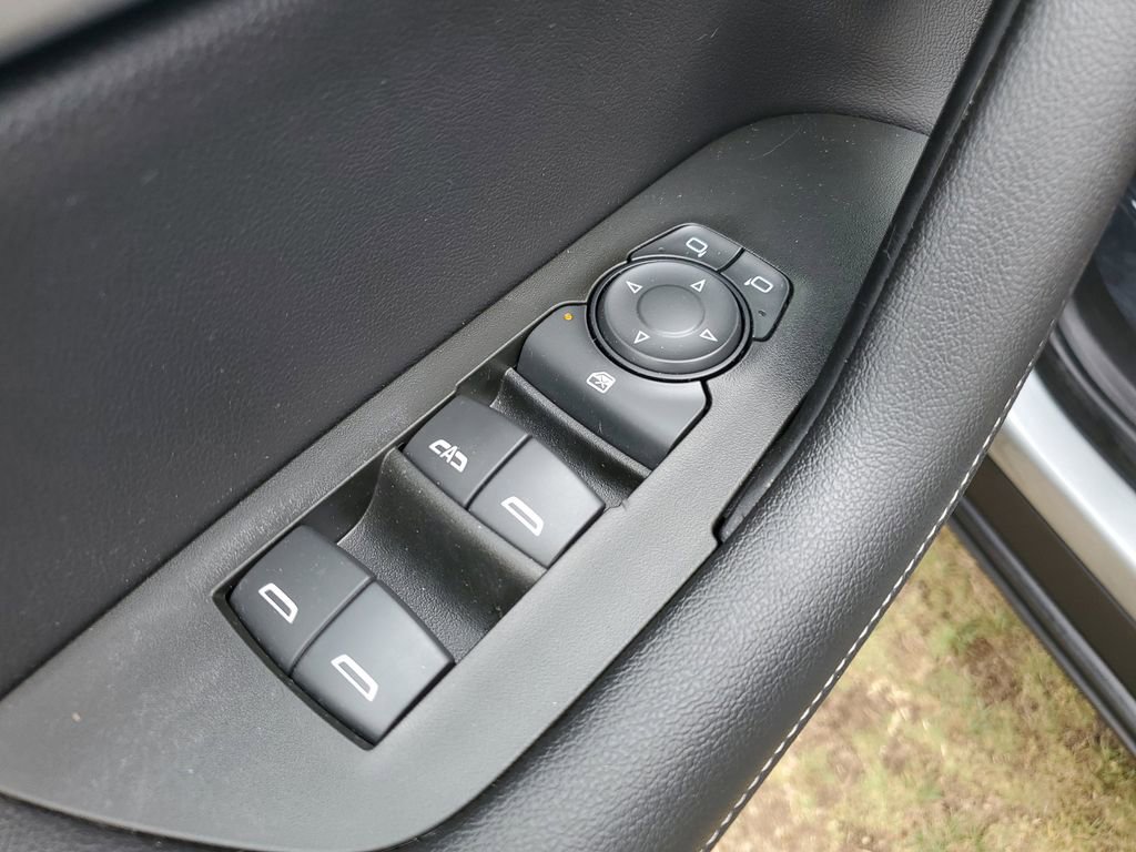 Used 2023 Chevrolet Blazer LT FWD image 20