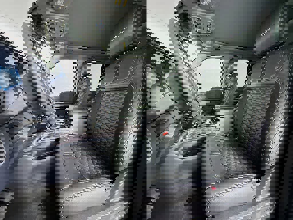 New 2026 Ford F250 Lariat w/ Black Appearance Package image 12