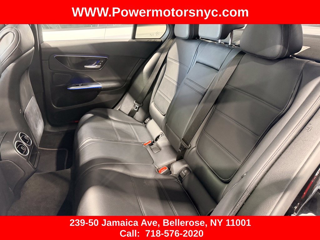 Used 2022 Mercedes-Benz C 300 4MATIC Sedan w/ Pinnacle Trim Package image 25