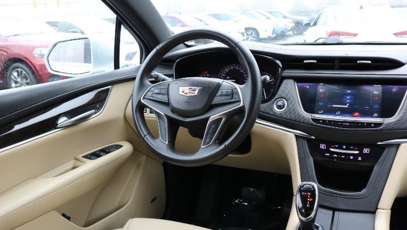 Used 2017 Cadillac XT5 FWD image 23