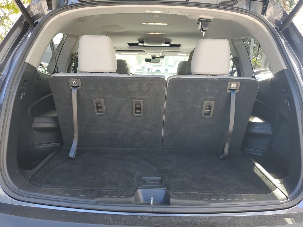 Used 2019 Honda Pilot Touring image 8