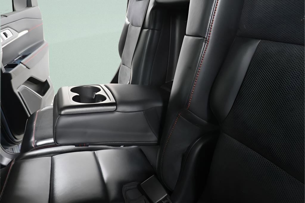 Used 2025 Ford Explorer ST image 28