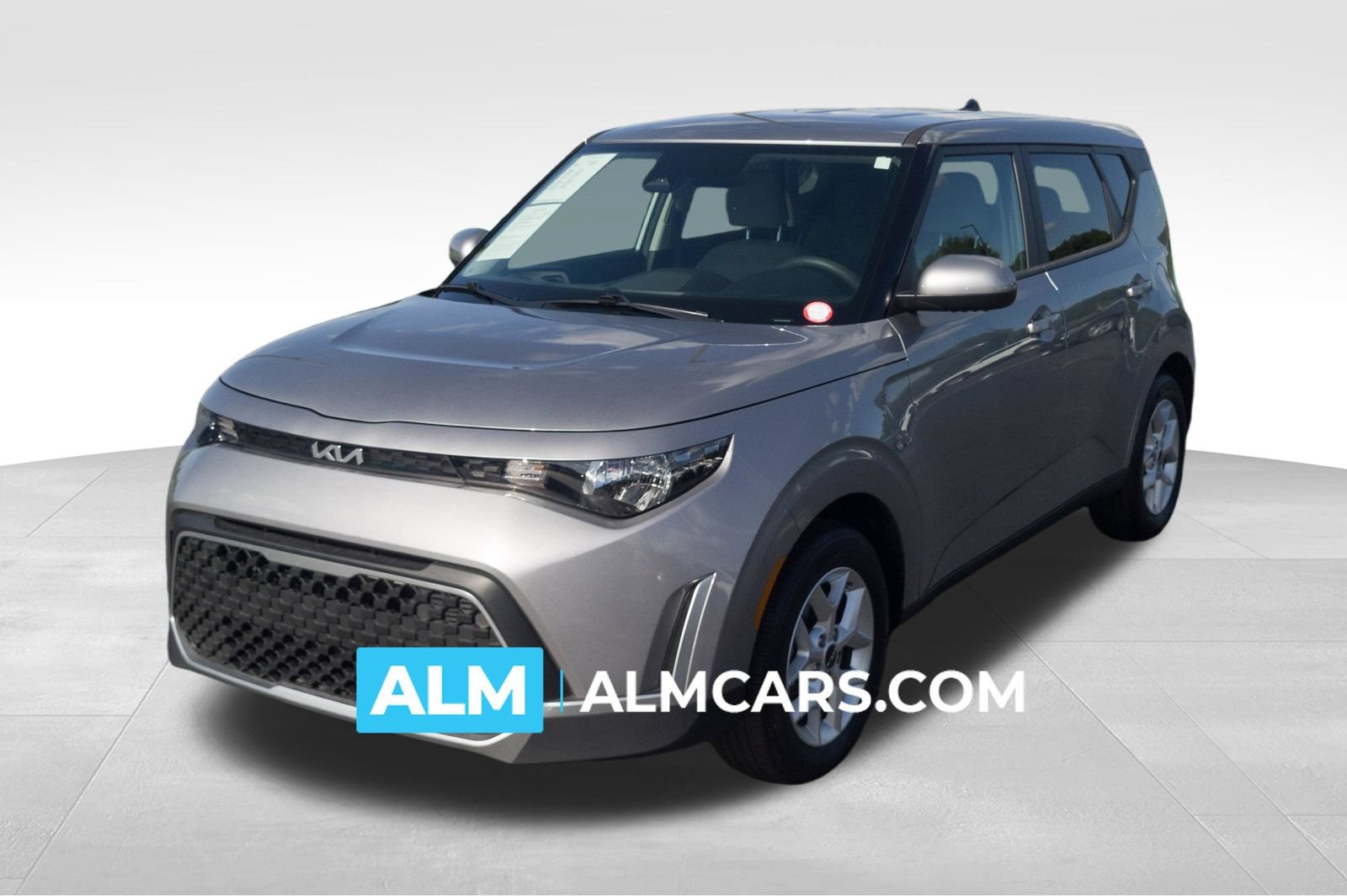 Used 2025 Kia Soul LX w/ LX Technology Package FWD image 1