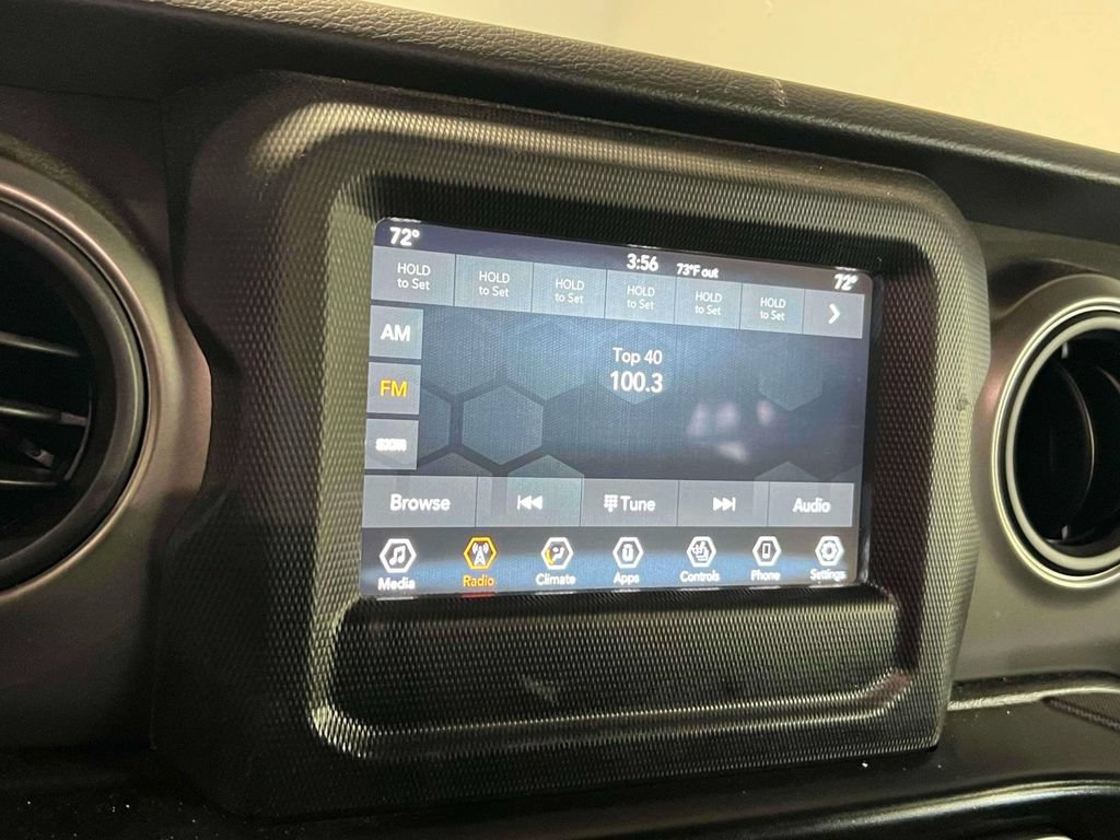 Used 2022 Jeep Gladiator Sport AWD/4WD image 26