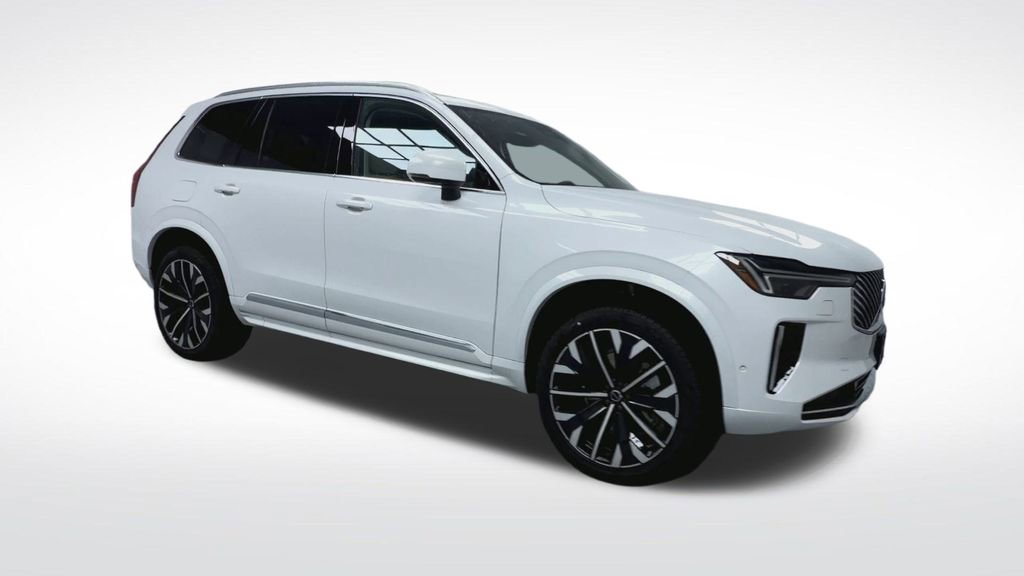 New 2026 Volvo XC90 B6 Ultra w/ Protection Package image 2
