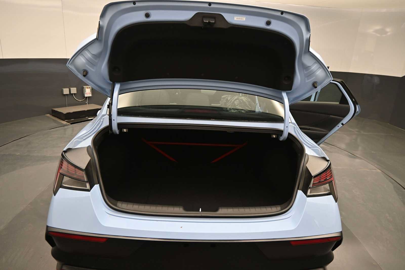 New 2026 Hyundai Elantra N FWD image 13
