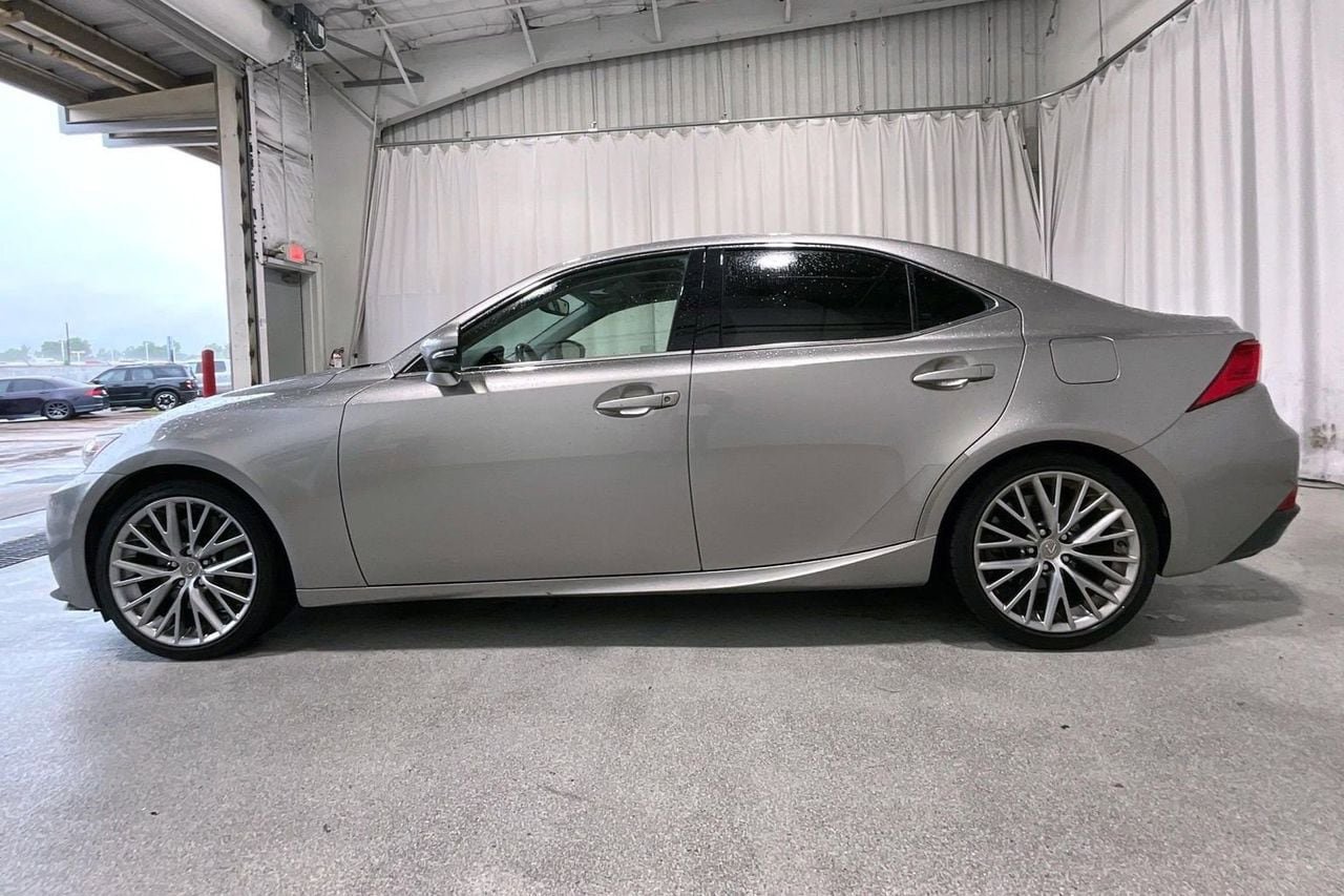 Used 2016 Lexus IS 300 AWD w/ Premium Package image 26