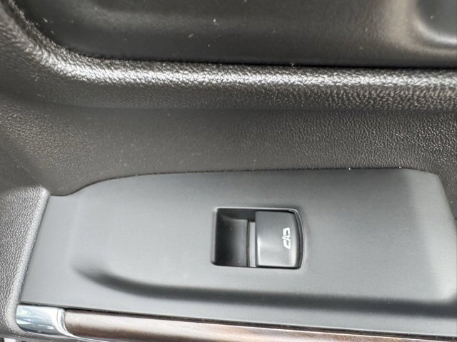 Used 2021 GMC Sierra 1500 SLT image 35