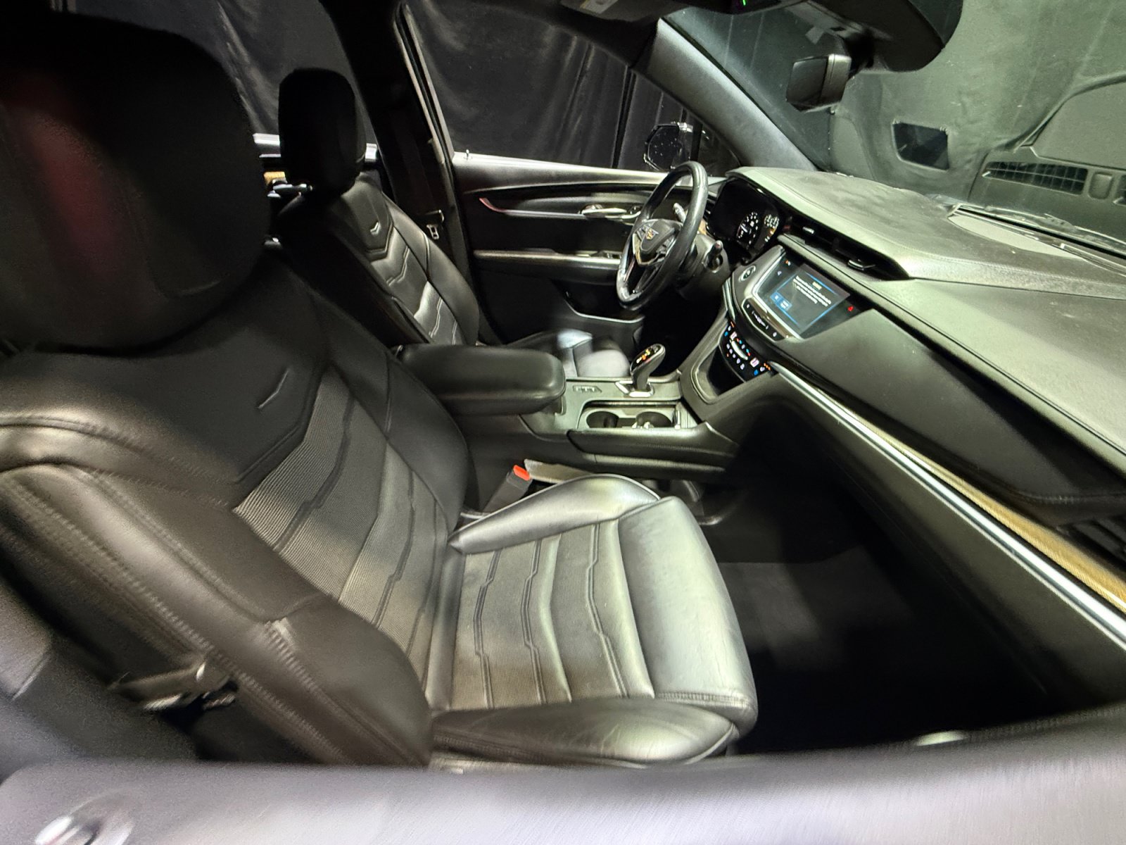 Used 2019 Cadillac XT5 Platinum AWD/4WD image 19