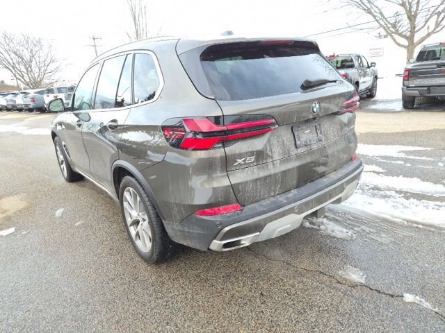 Used 2024 BMW X5 xDrive40i w/ Premium Package image 8