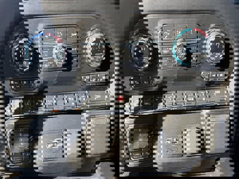 Used 2023 Chevrolet Silverado 3500 High Country image 23