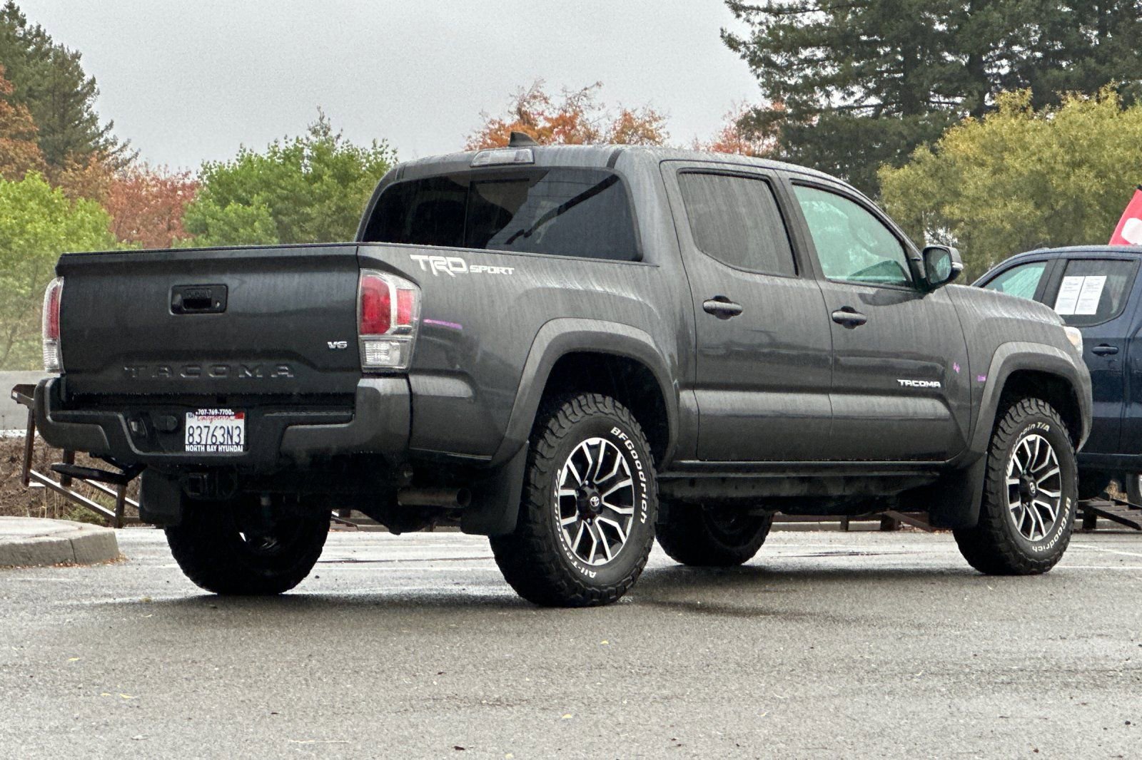 Used 2023 Toyota Tacoma TRD Sport image 4