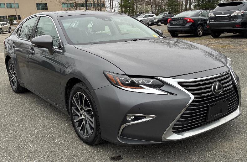 Used 2018 Lexus ES 350 w/ Luxury Package w/Wood Trim FWD image 6