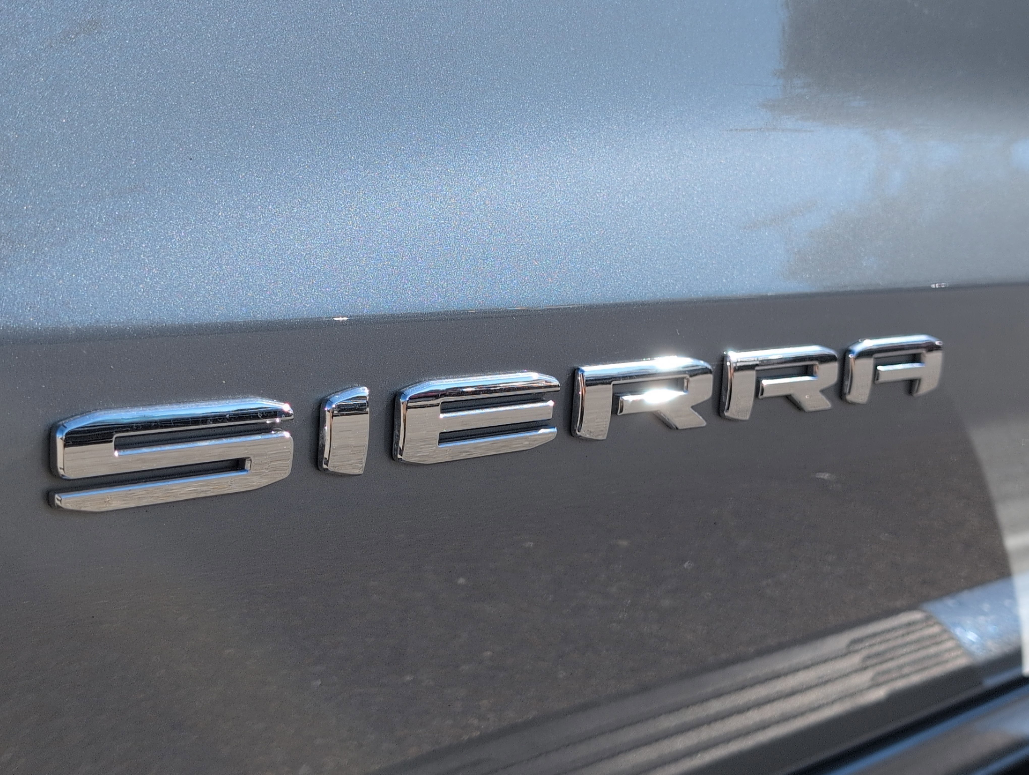 Used 2024 GMC Sierra 1500 SLT w/ SLT Premium Package image 10