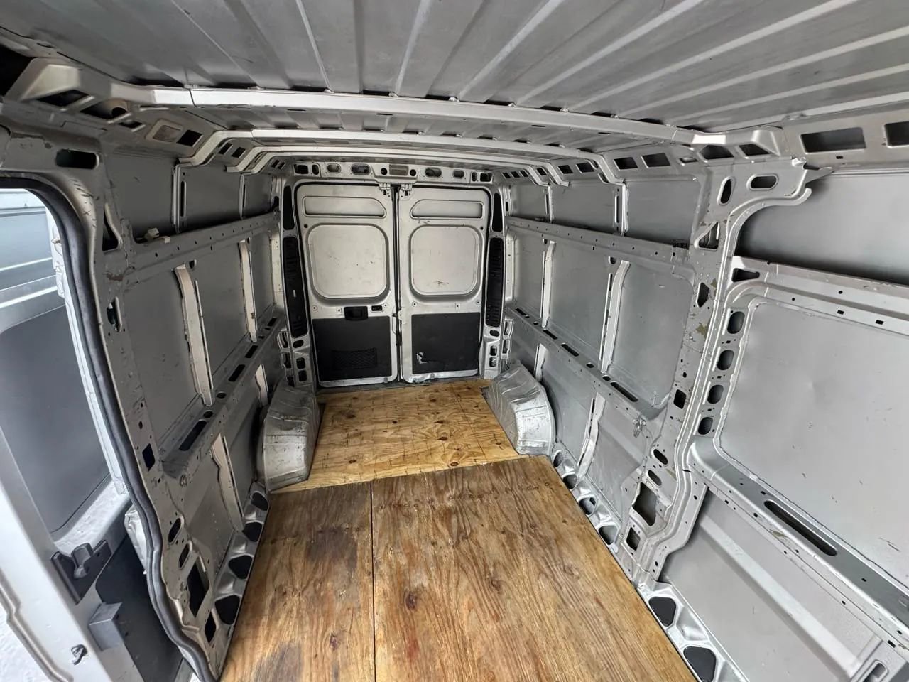 Used 2015 RAM ProMaster 2500 w/ Cargo Convenience Group image 31