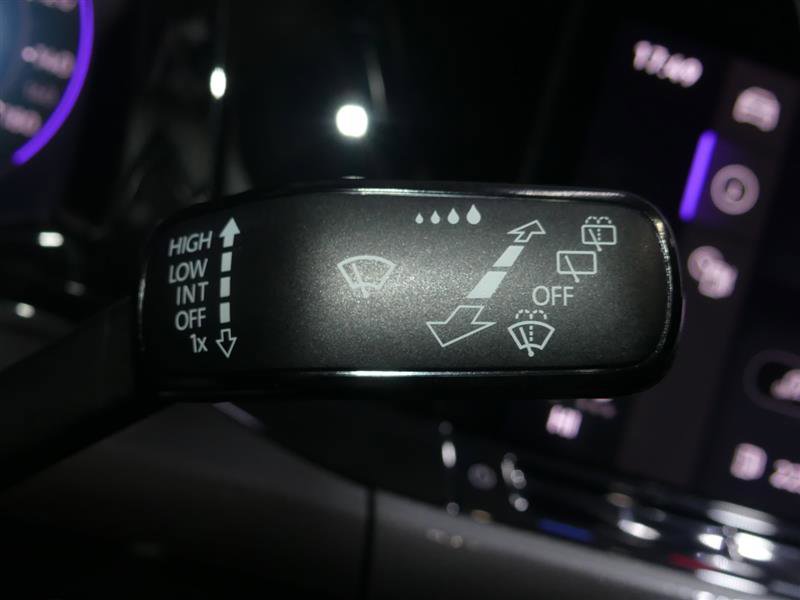 Used 2022 Volkswagen GTI SE image 36