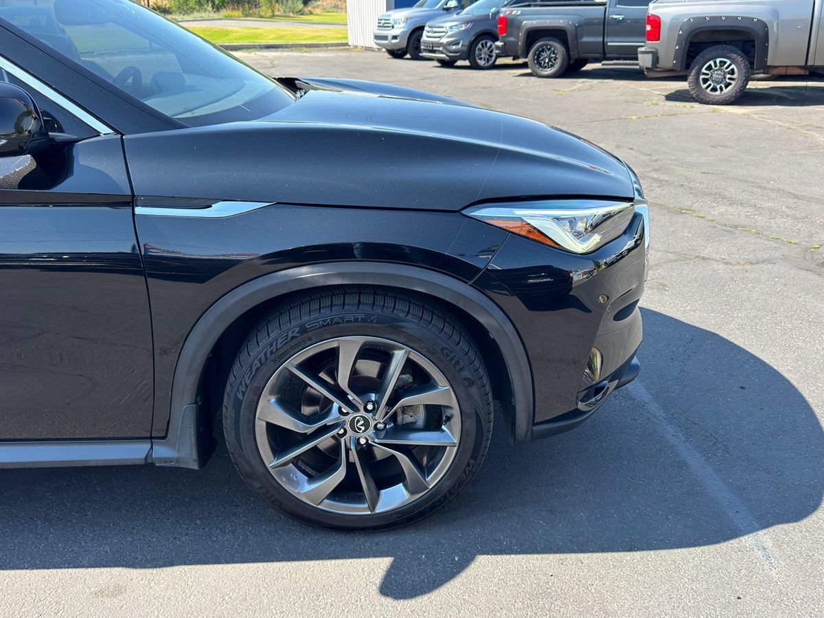 Used 2019 INFINITI QX50 Essential w/ Sensory Package AWD/4WD image 13