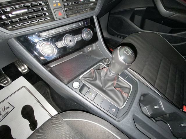 Used 2019 Volkswagen Jetta GLI image 19