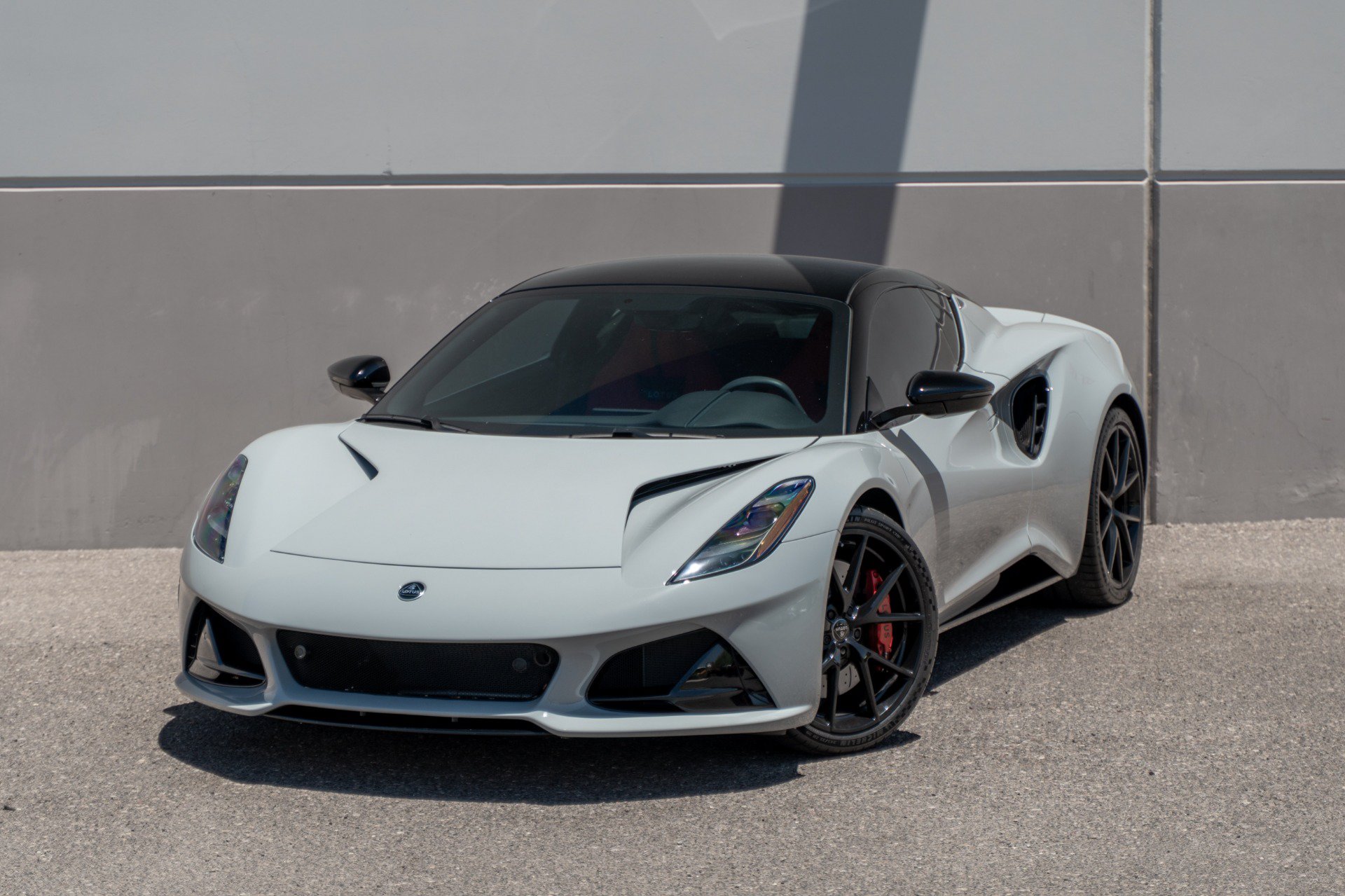 Used 2024 Lotus Emira First Edition RWD image 1
