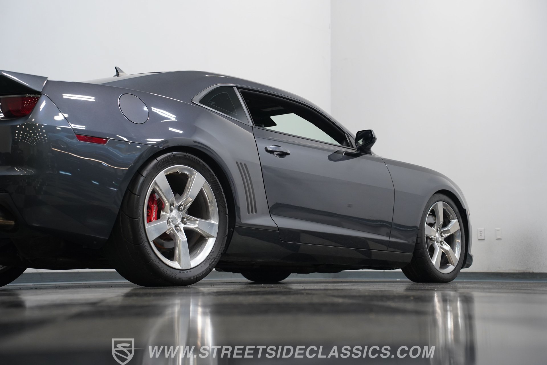 Used 2010 Chevrolet Camaro SS w/ RS Package RWD image 26